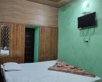 Hotel Comfort Zone - Kurukshetra - Bedroom