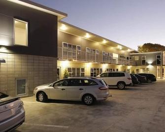 City Corporate Motor Inn - Palmerston North - Building