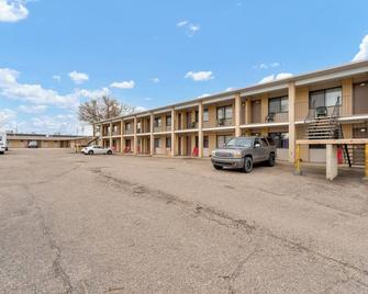 Ranchmen Motel - Medicine Hat - Κτίριο