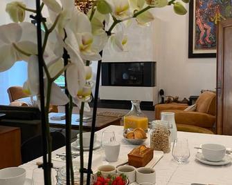 Chambres d'Hôtes En Aparté - Toulouse - Ruang makan