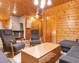 Holiday Home Kivikko by Interhome - Hämeenlinna - Olohuone