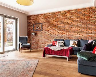 The Blue Doors Gdańsk by BookingHost - Gdansk - Sala de estar