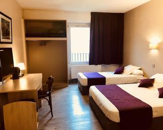 Firmhotel - Firminy - Bedroom
