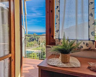 Mono Le Lecce 53 Iris - Capoliveri - Balkon