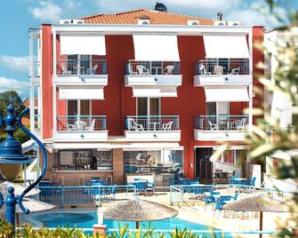Summer Dream Hotel - Polychrono