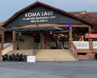 Tyh Hotel - Kuala Perlis - Edificio