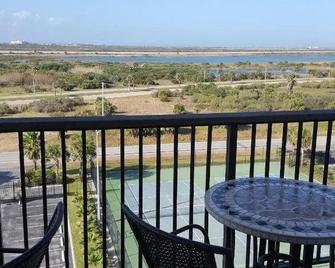 Islander East Condominiums - Galveston - Balcón