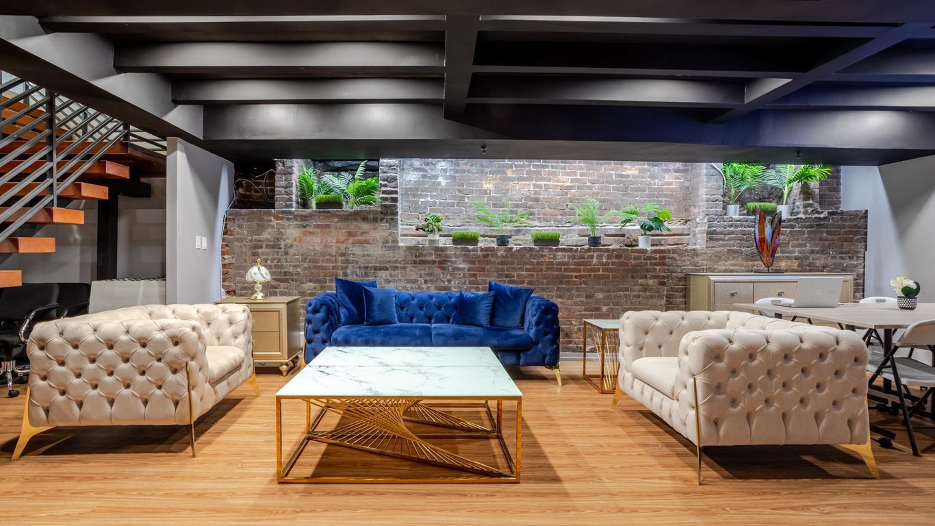 Olympia Hotel by Lodgo