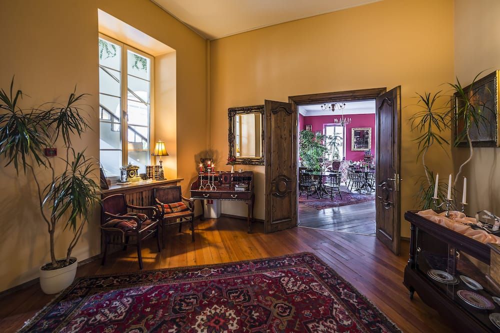 Shakespeare Boutique Hotel thumbnail 3