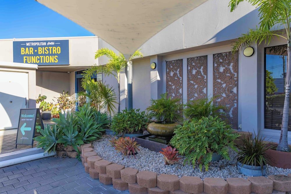 The Metropolitan Hotel - Mackay - Outdoor view