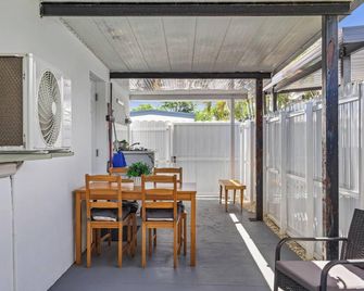 Cozy Apartment with a luxury King Bed - Miami Gardens - Patio