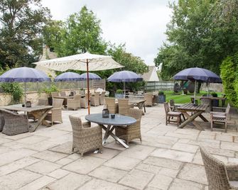 The Wychwood Inn - Chipping Norton - Patio