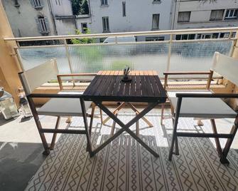 Logement à 10 minutes à pied de la gare centre - Aviñón - Balcón