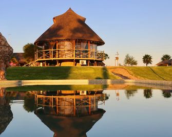 Lapa Lange Game Lodge - Mariental