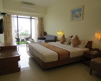 Valley View Resort - Mahabaleshwar - Bedroom