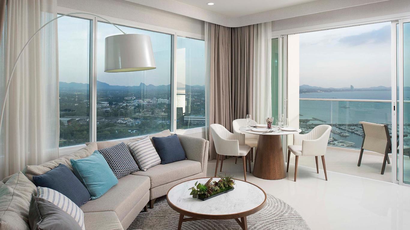 White Sand Beach Residences Pattaya