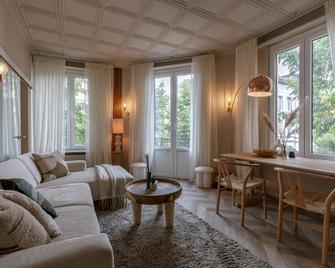 Charming Apartment In The Heart Of Antwe - Antwerp - Ruang tamu