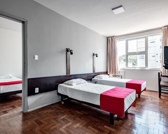 Cannes Palace Hotel - ויטוריה - חדר שינה