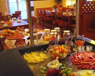 Schwarzacher Hof - Schwarzach - Buffet