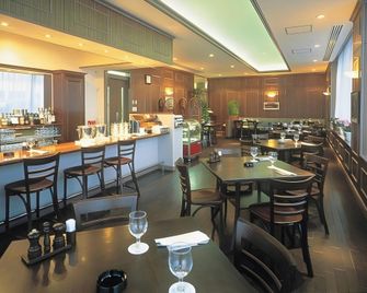 Misawa City Hotel - Misawa - Bar