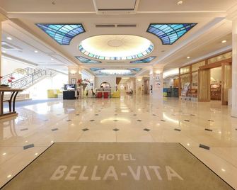 Hotel Livemax Numata Grande - Numata - Resepsjon