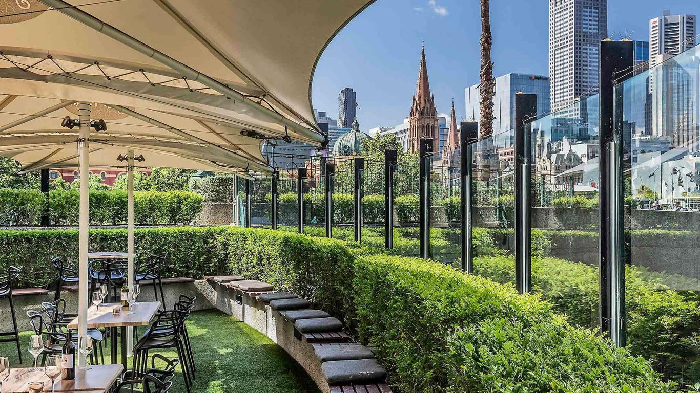 Quay West Suites Melbourne