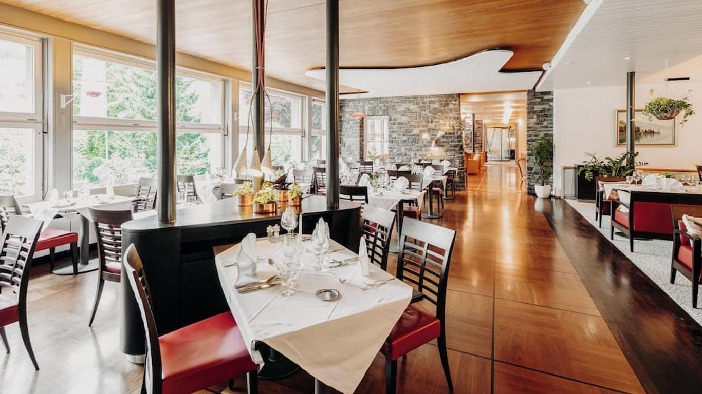 Parkhotel Schoenegg
