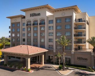 Hilton Phoenix Chandler - צ'נדלר - בניין