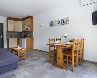 Rvapartaments Treumal Park - Platja d'Aro - Essbereich