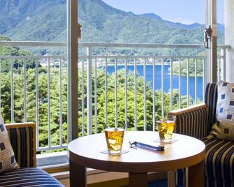 Fuji View Hotel - פוג'יקאוואגוצ'יקו - מרפסת