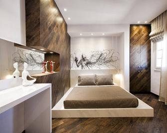 Privée Santorini - เพริสซา