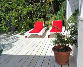 Amanda's Place Casita Carinosa - pool and tropical garden - Caye Caulker Island - Patio