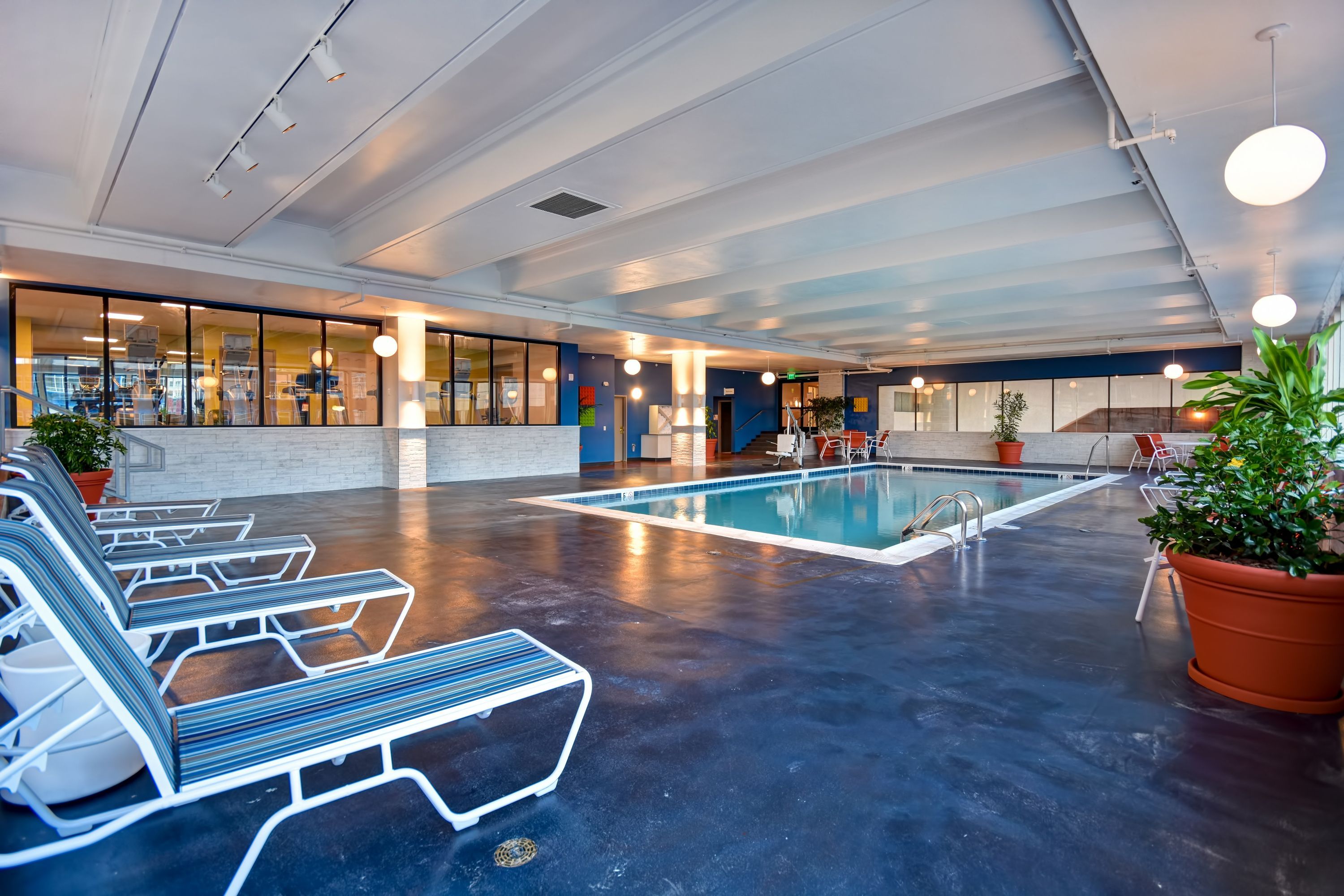 Holiday Inn Lancaster By IHG - לנקסטר - בריכה