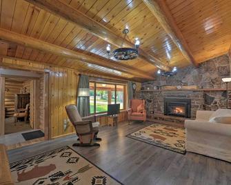 Cozy Wy Home Rivers, Lakes, Mountains, Wildlife - Pinedale - Huiskamer