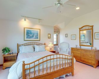 Inviting Rockport Rental With Deck Walk - Rockport - Makuuhuone