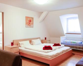 Hotel Bayernhof - Greding - Bedroom