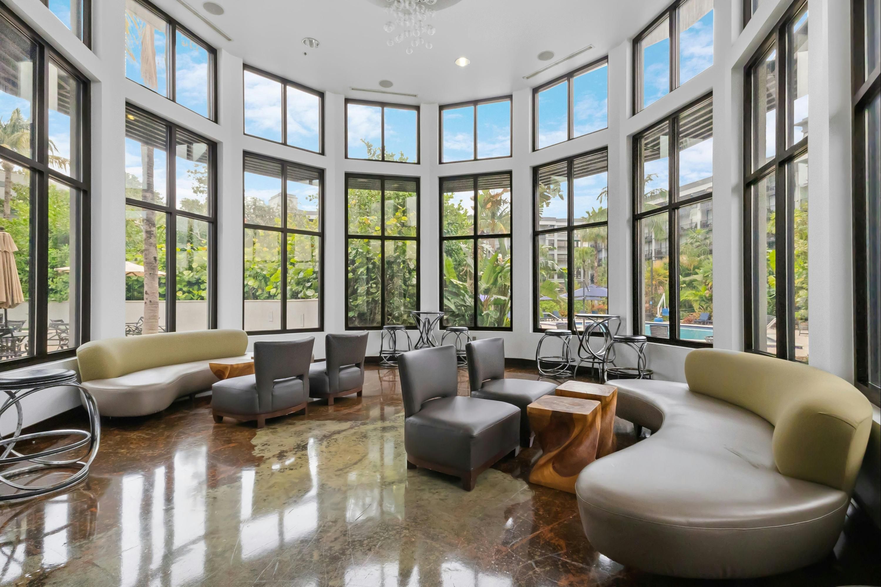 DoubleTree by Hilton Hotel & Executive Meeting Center Palm Beach Gardens - Palm Beach Gardens - Area lounge