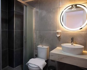 Safir Suit Otel - Nazilli - Baño