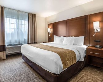 Comfort Suites at Par 4 Resort - Waupaca - Habitación