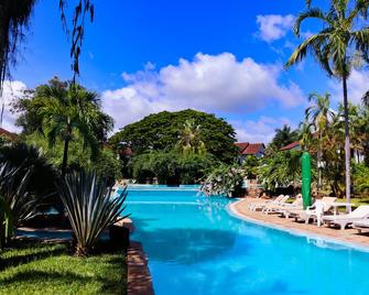 Woburn Residence Club - Malindi - Pool