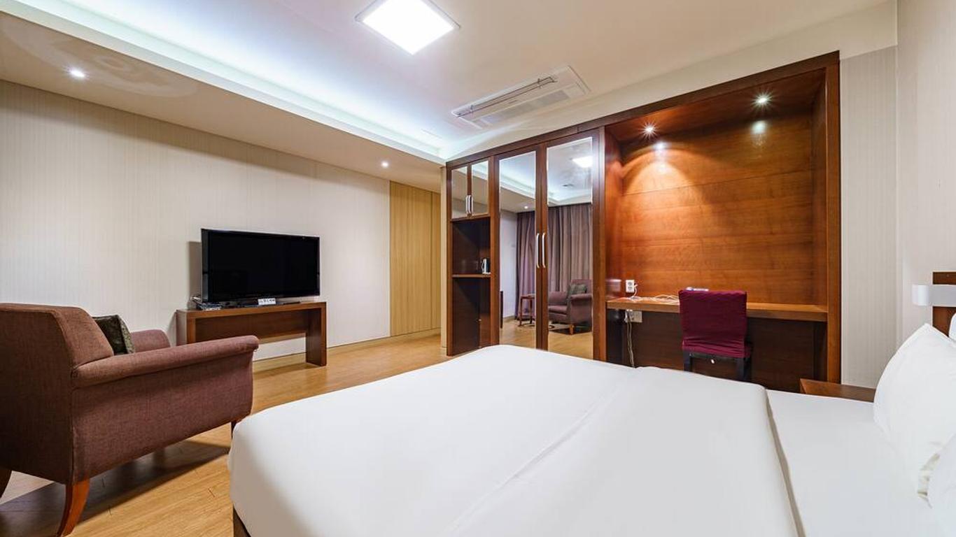Korea Tourist Hotel