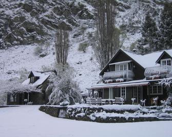 Trelawn Place - Queenstown - Building