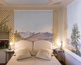Hotel Alla Corte degli Angeli - Lucca - Habitación