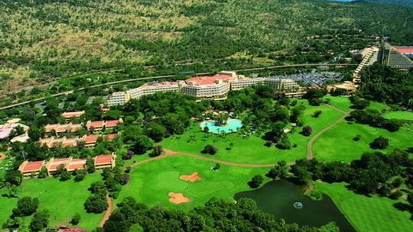 Soho Hotel & Casino at Sun City Resort