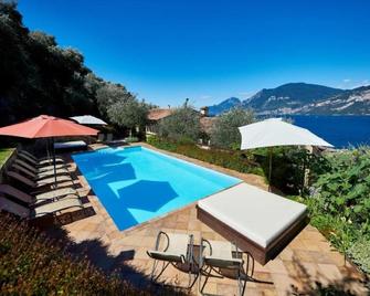 Residence Mariu - Malcesine - Zwembad