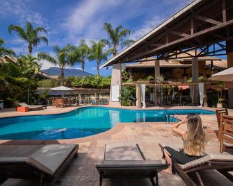 Ilha Flat Hotel - איליאבלה - בריכה