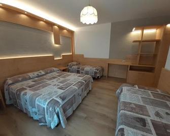 Hotel Garnì Miramonti - Falcade - Slaapkamer