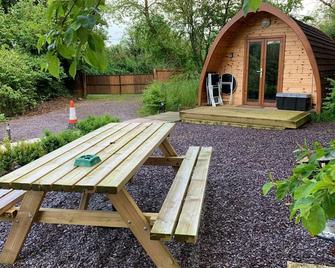 Tig Lammax - Macroom - Patio