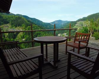 Tougenkyo-Iya-no-Yamazato - Miyoshi - Balkon