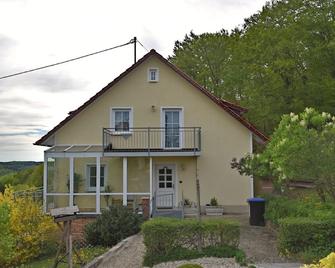 Apartment near the forest - Gößweinstein - Gebäude